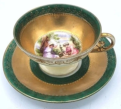 Antigua taza y platillo Demitasse de porcelana Royal Vienna marca B&L Foto 1 de 4