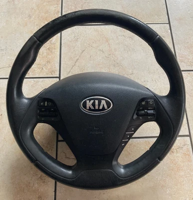 Kia CEE'D JD Bj.14 orig. Lenkrad Multifunktion 56110A2500BWK - abgenutzt - Bild 1 von 4