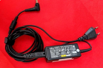 Netzteil ADP-40PH AD Stromkabel Computer Original Fujitsu AC/DC Adapter - Bild 1 von 3