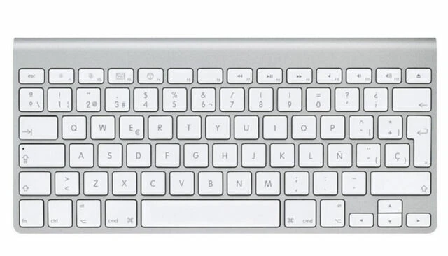 Apple A1314 Wireless Keyboard - MC184LL/B