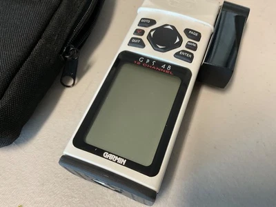 vintage garmin marine gps hand held unit . gps 48 , 12 channels - Image 1 of 4