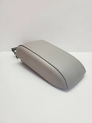 2001 - 2005 02 03 04 Hyundai XG300 Arm Rest Center Console Lid Biege TAN OEM - Image 1 of 4