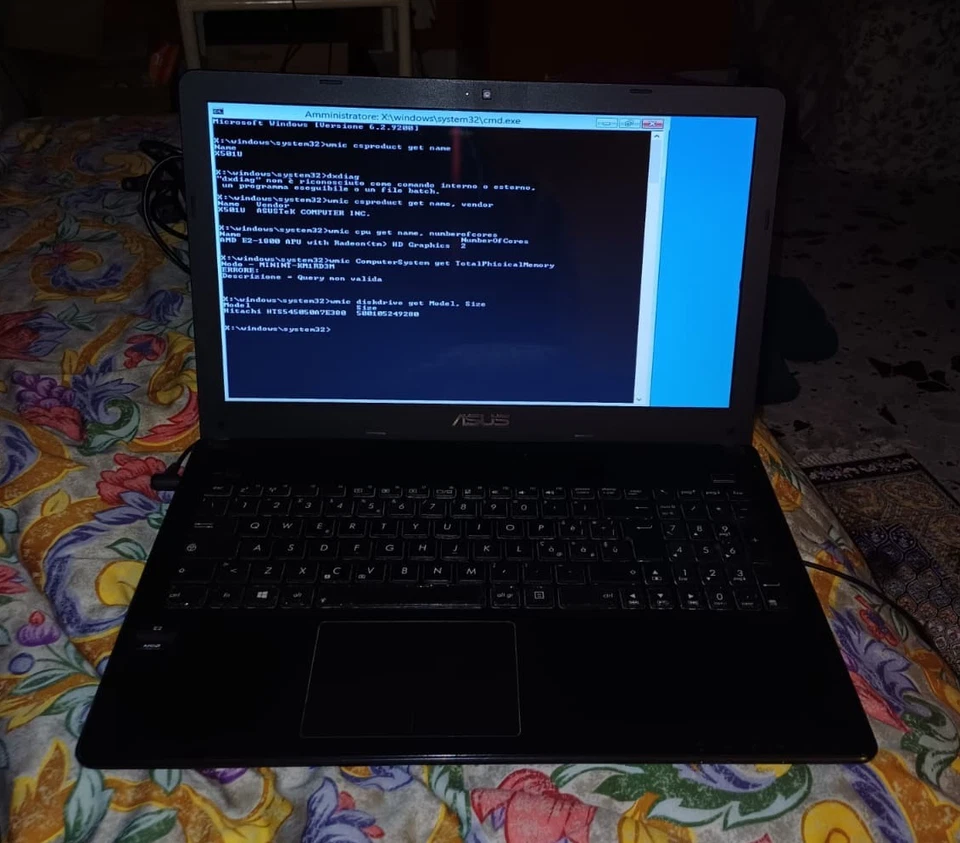 ASUS X501U nero AMD E2 1800 Dual core 2GB  Windows 8 (da aggiornare) - Immagine 1 di 1