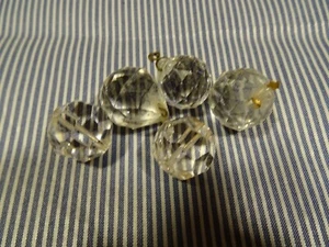 lot cristal 5=pampilles cristal rondes bisautées    lustre ancien=couture aussi  - Imagen 1 de 1