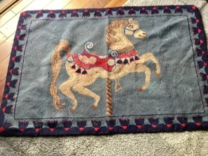 Vintage Prinative Wool Hand Hooked Old Rug.29” X 40” Inch - Picture 1 of 6