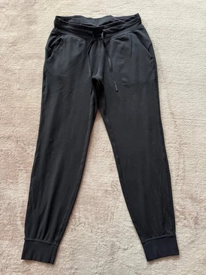 Jogger Lululemon para mujer listo para Rulu tiro alto bolsillos laterales talla 8 Foto 1 de 4