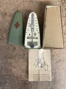 Vintage Wittner Taktell Piccolo 2-Tone Putty/Khaki Metronome Made in W Germany - Picture 1 of 4