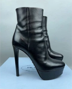 STIVALI CON TACCO PRADA PLATFORM - Foto 1 di 8