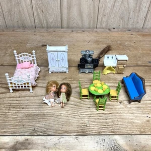 Vintage 1980 Mattel The Littles Druckguss Metall Puppenhaus Möbel Puppe Lot - Bild 1 von 24