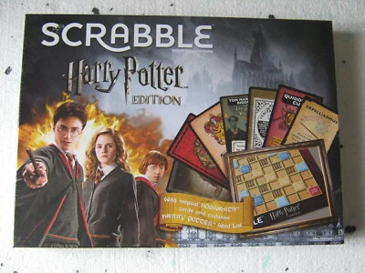 SCRABBLE - HARRY POTTER EDITION MATTEL GAMES 10+ YEARS CROSSWORD GAME NEW BNIW G - Image 1 of 4