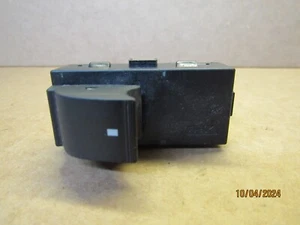 2007 2008 2009 2010 2011 Buick Lucerne Power Window Control Switch OEM 15888174 - Picture 1 of 3