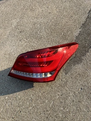 HYUNDAI EQUUS 14-16 RIGHT TAIL LIGHT LED - Image 1 of 4