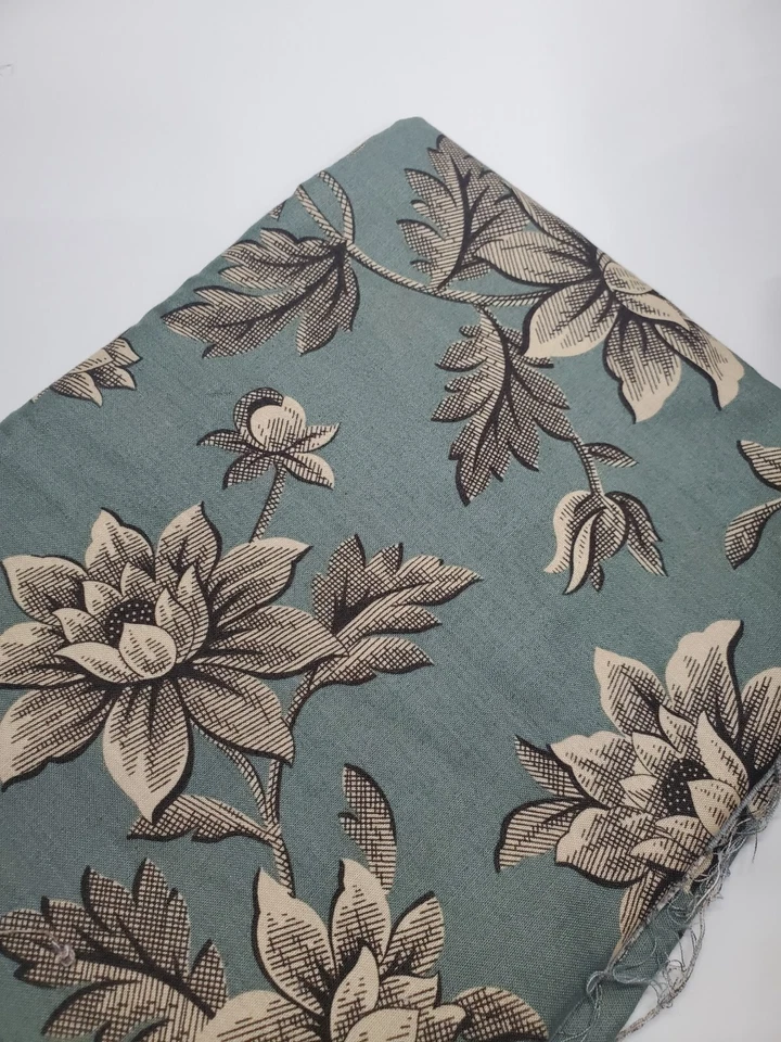 Tela Jo Morton Grande Floral Verde azulado Andover Coser Edredón Reproducción UNA YARDA Foto 1 de 1