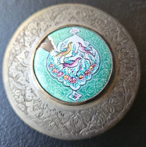 PERSIAN ROUND ETCHED METAL TRINKET BOX. ISLAMIC DESIGN. TURQUOISE COLOR ENAMEL. - Picture 1 of 8