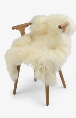 Alfombra de piel de oveja islandesa genuina alfombra de piel larga marfil súper suave piel de oveja Foto 1 de 4