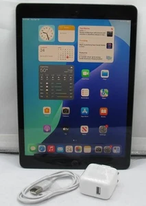 Apple iPad 8th Generation 32GB A2270 Wi-Fi 10.2" MYL92LL/A - Good working - Afbeelding 1 van 6