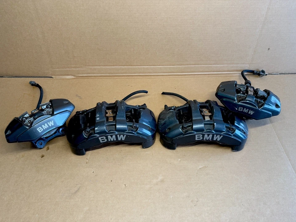 Juego de pinzas de freno Brembo - BMW 135I E82 2009 cupé automático - OEM Foto 1 de 4