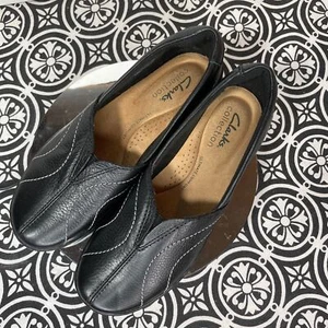 Clarks Cora Meadow black leather slip on loafer 5M NWOB - Picture 1 of 8