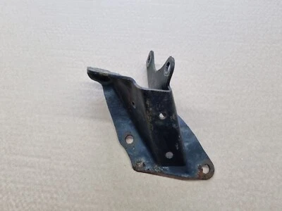 RENAULT 5 GT TURBO USED FRONT METAL ENGINE GEARBOX MOUNT LEFT NEAR SIDE — 第 1/3 张图片