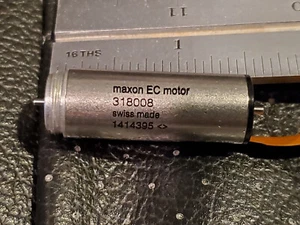 Maxon EC13 brushless dc motor, part number 318008, 18V, 12W, 24900 RPM - Picture 1 of 4