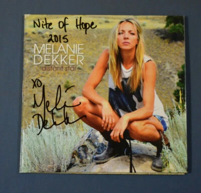 Melanie Dekker Distant Star CD Signed  Foto 1 de 4