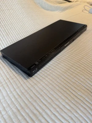 Panasonic DMP-BD75 Blu-ray Disc Player No Remote Or Power Cable - Image 1 of 4