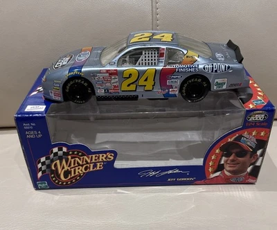 Coche de stock fundido a presión Jeff Gordon #24 DuPont 2000 Winner’s Circle escala 1:24 Foto 1 de 4
