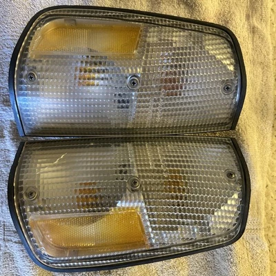 Juego de conjuntos de señal de giro transparente Volvo 242 244 245 Foto 1 de 4