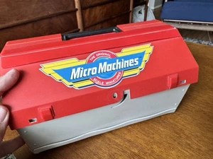 1988 Vintage fold up Micro Machines Super Service Station incomplete for parts - Imagen 1 de 7