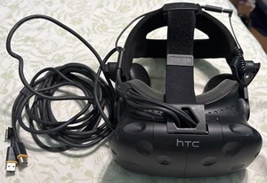 HTC Vive Virtual Reality VR Replacement Headset Only w/ Cords & Headphones Works - Picture 1 of 15