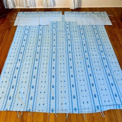 Capa de edredom dupla floral azul vintage feita à mão, fronhas de travesseiro e travesseiro de destaque C - Imagem 1 de 4