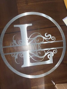 11.5 Welcome Name Sign-Circle Monogram-Front Door Decor-Welcome Sign-L Love - Picture 1 of 1