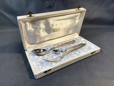 Ancienne ménagère couverts en métal argenté RENEKA communion naissance - Photo 1/4