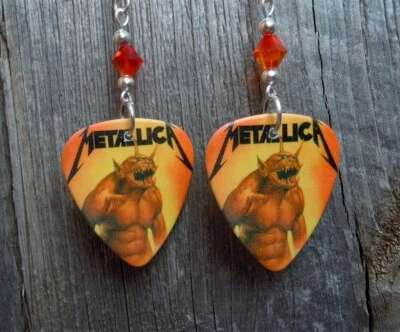 Pendientes de selección de guitarra Metallica Jump in the Fire con cristales de Swarovski de ópalo de fuego Foto 1 de 3