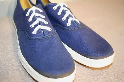 7.5 N NOS Vtg  70s Shoes Sneakers LaCrosse Round Toe NAVY BLUE CANVAS TENNIS Gym - Image 1 of 4