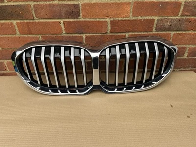 Подлинная передняя решетка для BMW 1 серии M Sport F40 2019-2024 годов выпуска 7450959 - Изображение 1 из 4