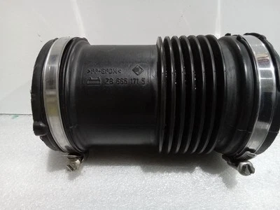 2007-2008 BMW 750i 4.8L Air Cleaner Duct Hose with Clamps ZB6651715 Foto 1 de 4