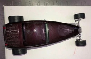 CLASSIC METAL WORKS 2000 Diecast Purple Model Car - Picture 1 of 6