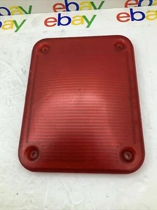 Whelen Eng Co Red Lens Cover SAE-5W-86 Fast Free Shipping - Picture 1 of 4