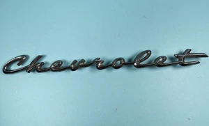 Retro 1958 Chevrolet Trunk or Hood Script Emblem #4744648 - Bild 1 von 5