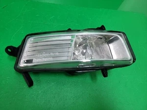 2010 AUDI A6 Quattro Right Fog Light - Picture 1 of 5