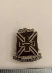 US Army Hospital Pro Armis Lapel Pin P19 - Picture 1 of 4
