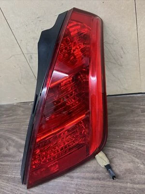 Luz trasera lateral derecha/pasajero Nissan Murano 2006-2007 OEM Foto 1 de 4