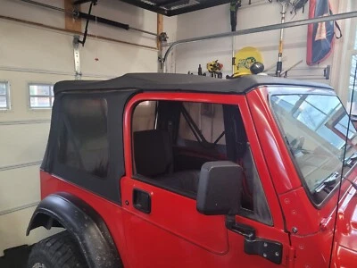 Jeep Wrangler TJ 1997-2006 techo blando Bestop negro 97-06 de repuesto usado Foto 1 de 4