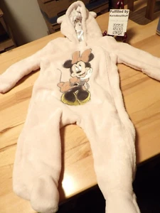 Rosa Disney Baby Fleece Kapuze Minnie Mouse Schneeanzug Ohren Reißverschluss vorne 6/9 Monate - Bild 1 von 6