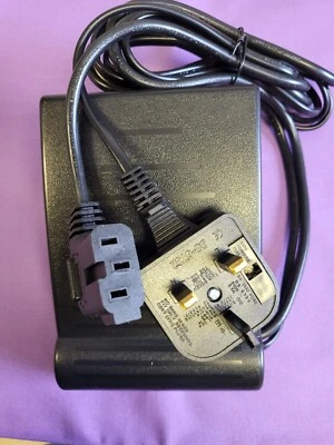 FOOT CONTROL FITS PFAFF SEWING MACHINES #413116101 #90-220069-13 - Image 1 of 4