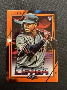 Domingo Leyba RC 2020 Topps Fire Orange/299 #143 - Imagen 1 de 10