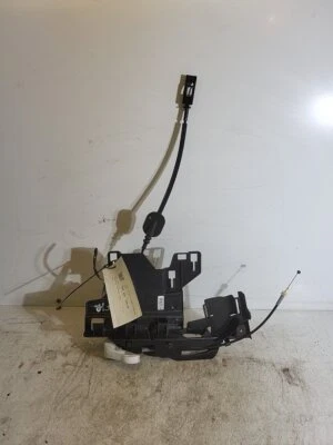 Ford Fiesta Zetec Tdci Escotilla 5 puertas 2015 Dr Bloqueo Mecánico Delantero N/S 8a61 a2179-ae K87 Foto 1 de 4