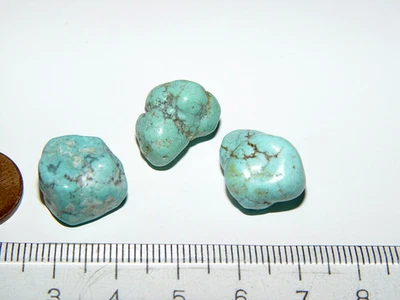 3 Stück Türkis Naturstein Edelstein Heilstein zusammen ca. 9 Gramm (#03) - Bild 1 von 3