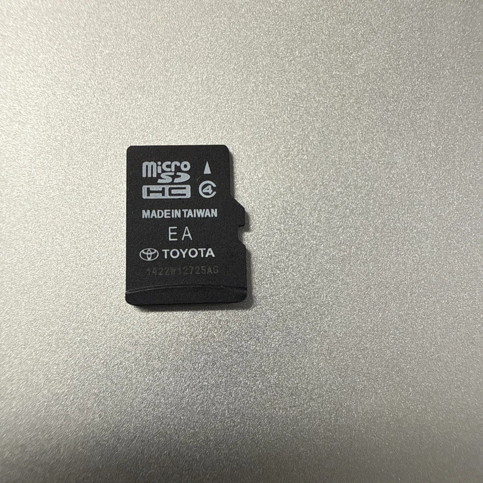 2014 2015 TOYOTA 86271-0E182 EA NAVIGATION MICRO SD CARD HC US CANADA MAP OEM - Image 1 of 3
